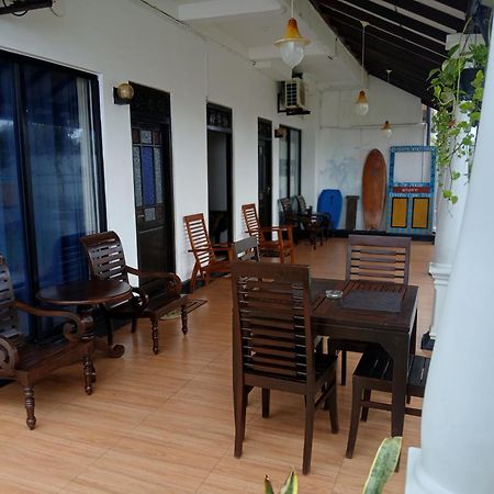 Ashen'S Beach House Boossa Ngoại thất bức ảnh