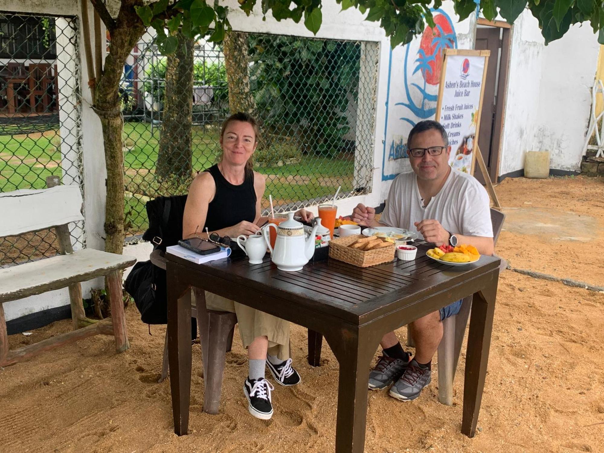 Ashen'S Beach House Boossa Ngoại thất bức ảnh